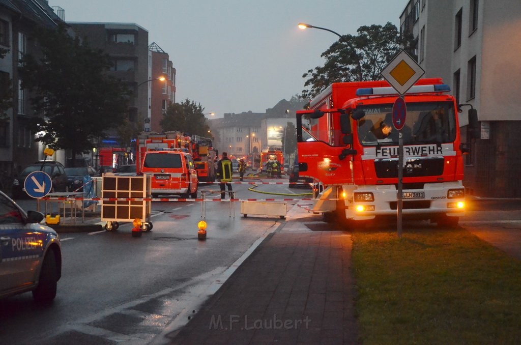 Feuer 2 Koeln Zollstock Gottesweg P003.JPG - Miklos Laubert